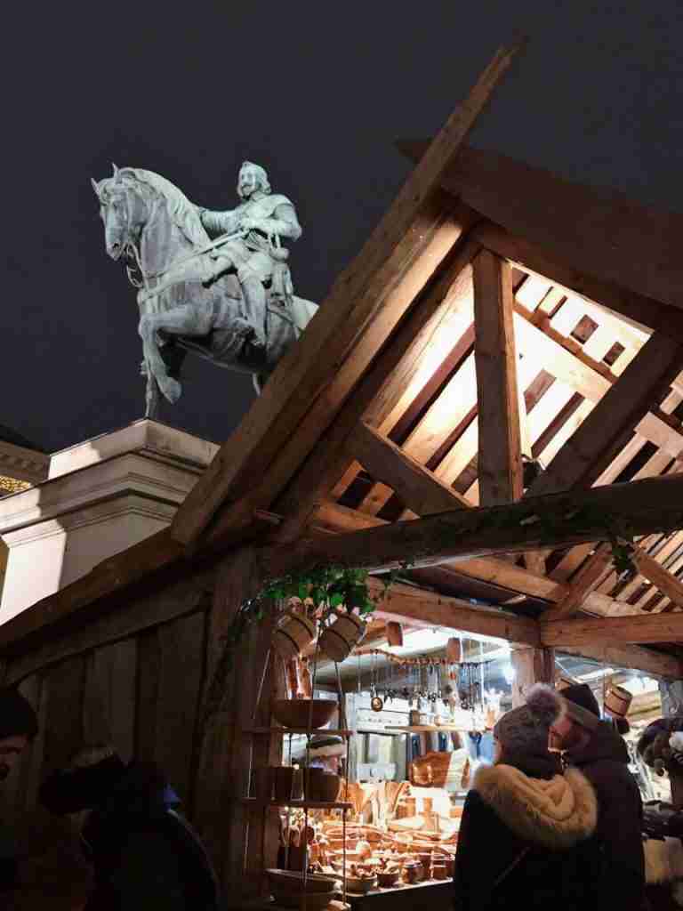שוק האבירים בחג המולד כריסמס במינכן