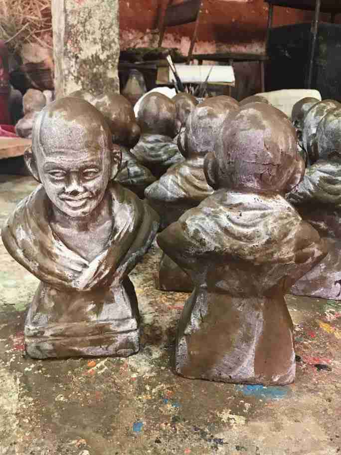 פסלי חימר - אומנות ואמונות בהודו