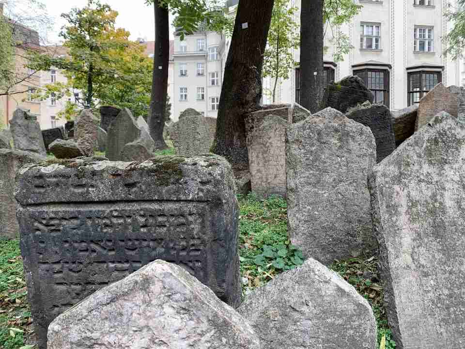 בית הקברות היהודי העתיק בפראג