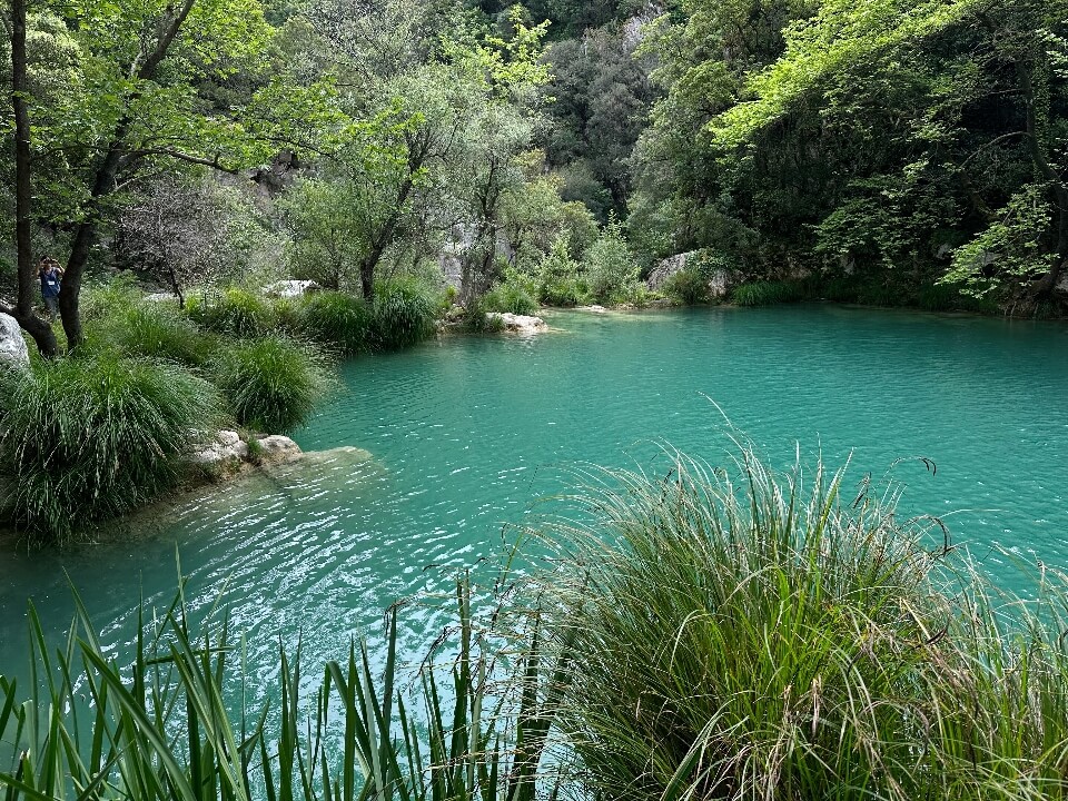המפלים הנסתרים פולילימניו, קלמטה