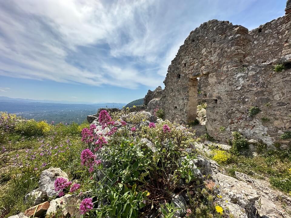 שרידי טירת מיסטרס, קלמטה